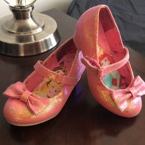 Disney little girls heels 👠